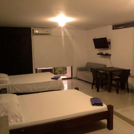 كالي Apartahotel C&C المظهر الخارجي الصورة